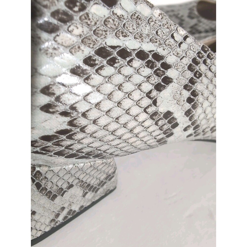 Franco Sarto Snakeskin Women's Heels size 9.5 With 2 Inch Block Heels - Picture 10 of 10